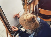 Zajęcia z rysunku w WSR - XII 2025 r. - fot. Grzegorz Rusinek